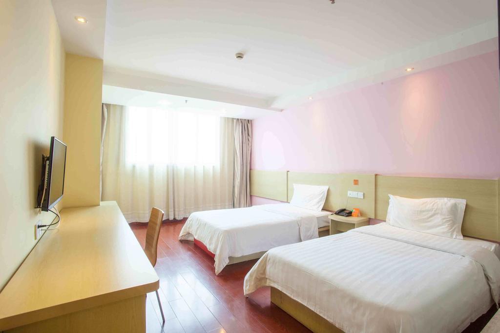 7Days Inn Guiyang Posts And Telecommunications Building Room photo